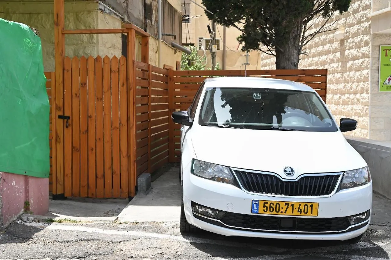 Sweet Home With Private Garden And Parking Haifa Appartamento