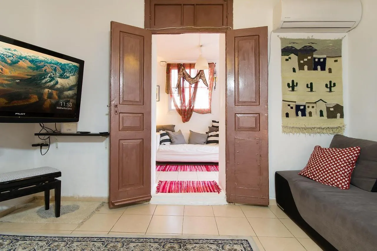 Sweet Home With Private Garden And Parking Haifa 0*,  Israele